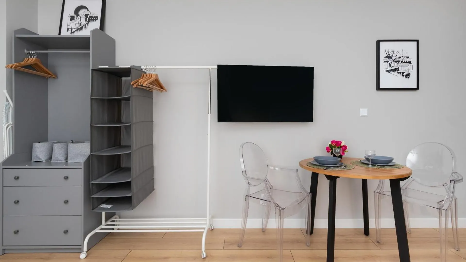 Studio Fahrenheit In Central Gdansk By Noclegi Renters location
