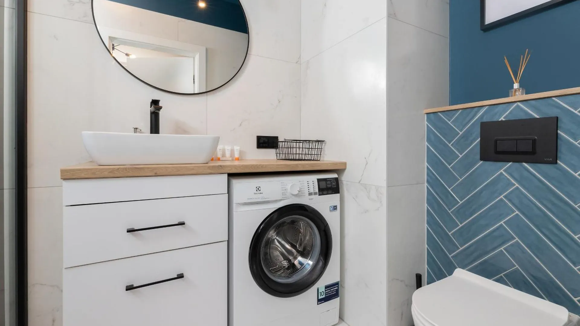 Studio Fahrenheit In Central Gdansk By Noclegi Renters Apartment