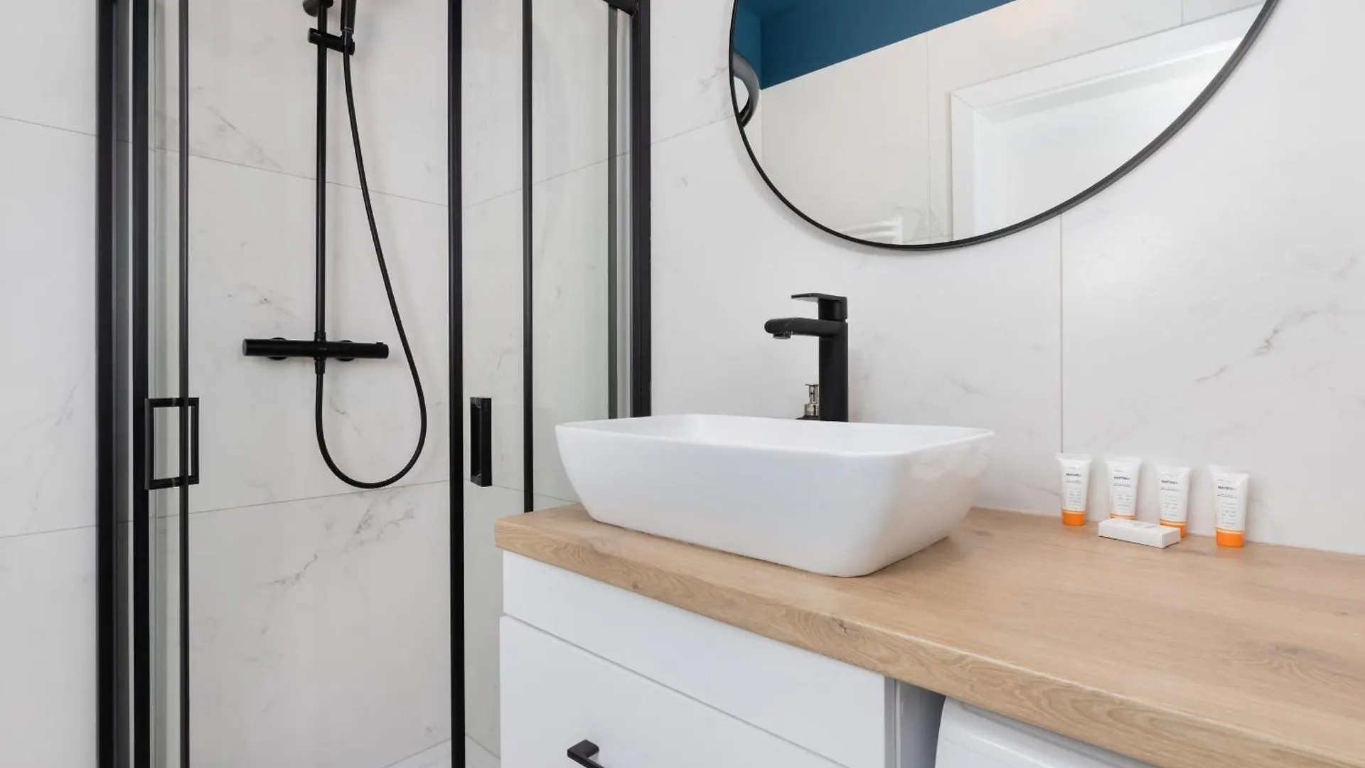 Apartment Studio Fahrenheit In Central Gdansk By Noclegi Renters